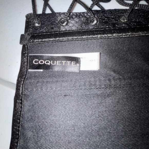 Elegant Black Corset Shapewear - Picture 7 of 8